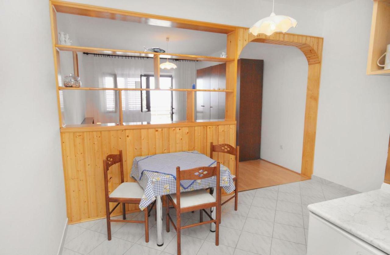 Apartments By The Sea Klenovica, Novi Vinodolski - 5581 ภายนอก รูปภาพ